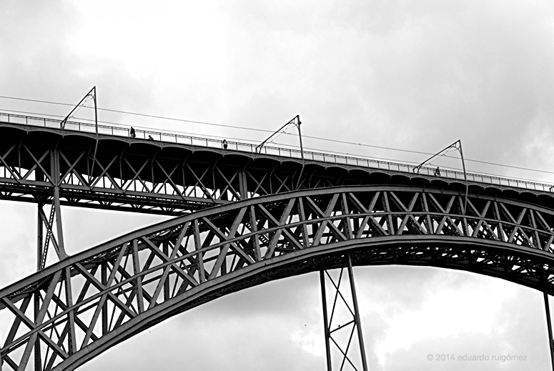 Puente sobre el río Duero.