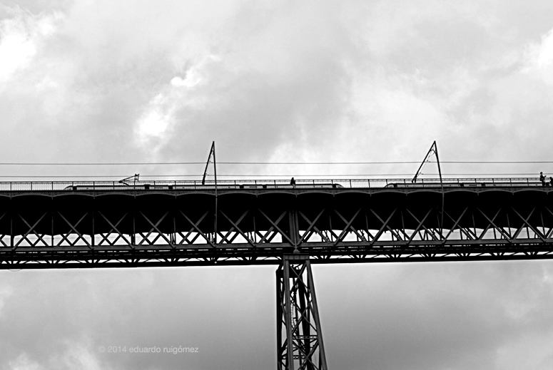 Puente sobre el río Duero.